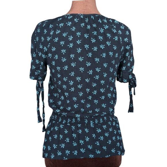 H&m black 🌴 print peplum top size S bow tie at sleeves - Picture 2 of 4